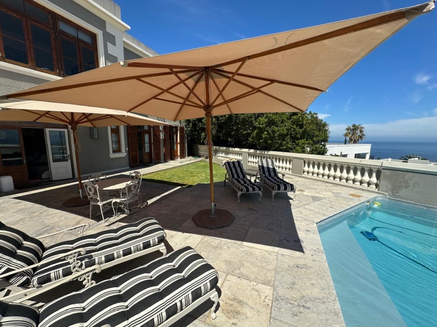 To Let 4 Bedroom Property for Rent in Fresnaye Western Cape